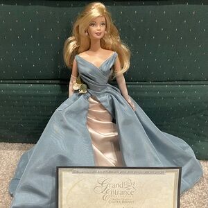2000 Rare Grand Entrance Barbie With Certificate of Authenticity